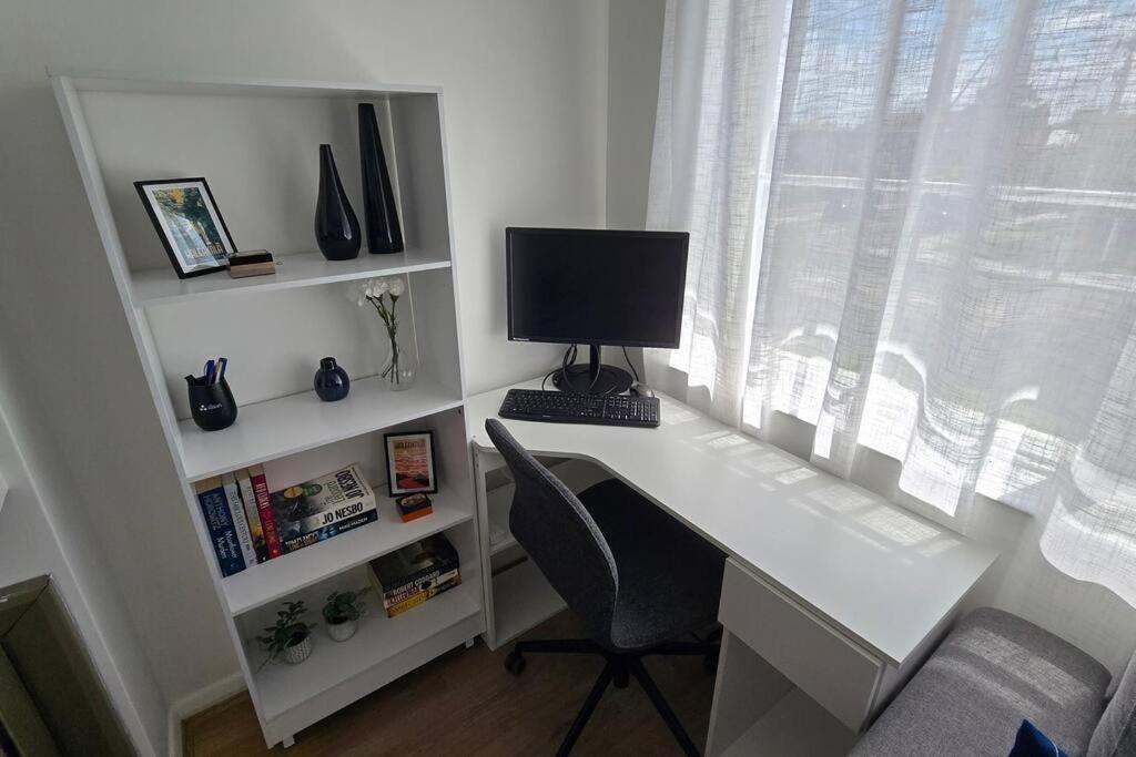 Elsternwick Easy Living - 2 Bedroom Sleeping 4 Melbourne Ngoại thất bức ảnh